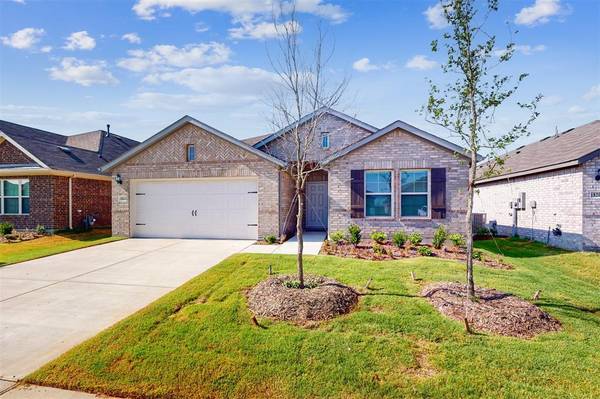 1824 Indian Grass Drive, Royse City, TX 75189