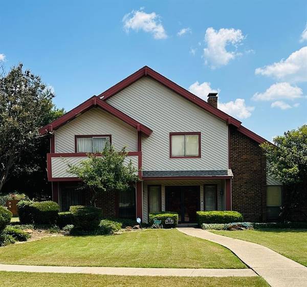 222 Gold Finch Drive, Richardson, TX 75081