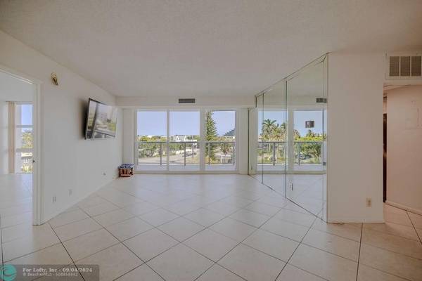 Fort Lauderdale, FL 33308,2701 N Ocean Blvd  #4C