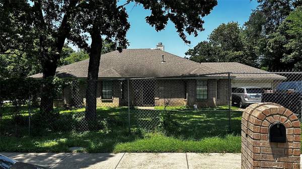 3101 Mecca Street,  Fort Worth,  TX 76119