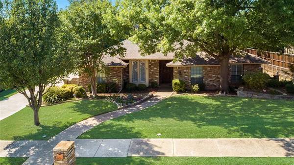 1609 James Good Lane, Garland, TX 75043