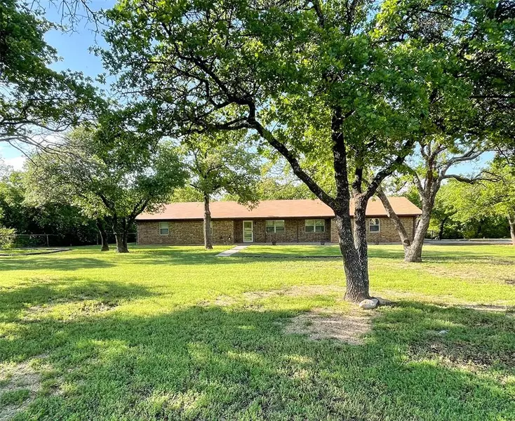 605 E 22nd Street, Cisco, TX 76437