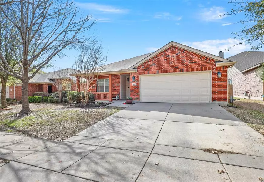 1220 Nighthawk Road, Fort Worth, TX 76108