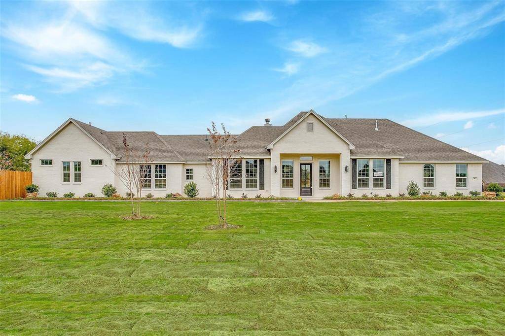 2316 Builder Road, Crowley, TX 76036