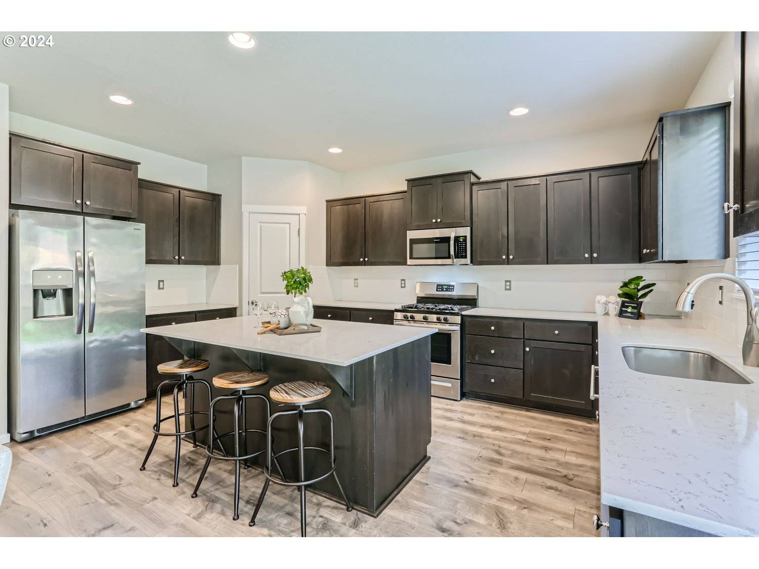 Portland, OR 97236,15215 SE FLAVEL ST