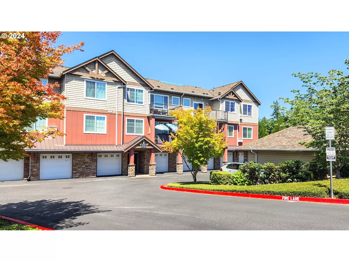 Portland, OR 97229,715 NW FALLING WATERS LN #303