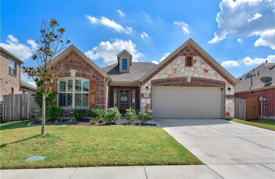 913 Bird Creek Drive, Little Elm, TX 75068