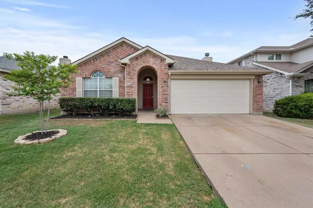 Fort Worth, TX 76134,1112 Rosedale Springs Lane