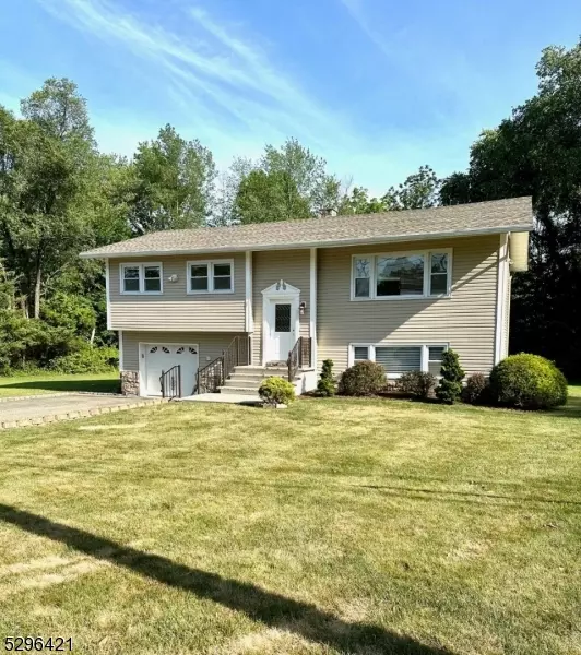 Montville Twp., NJ 07058,1 Walnut Dr