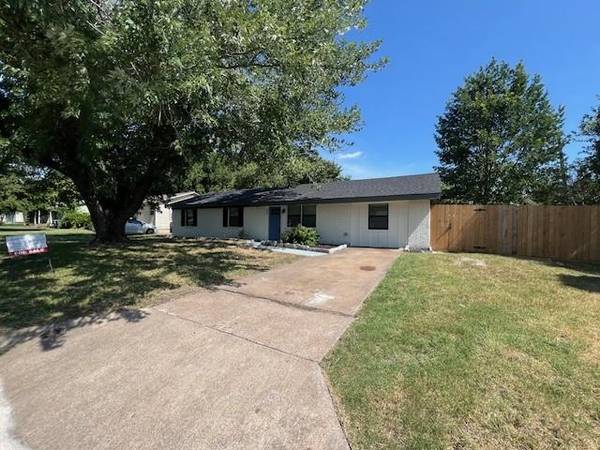 604 E Summit Street, Sherman, TX 75090