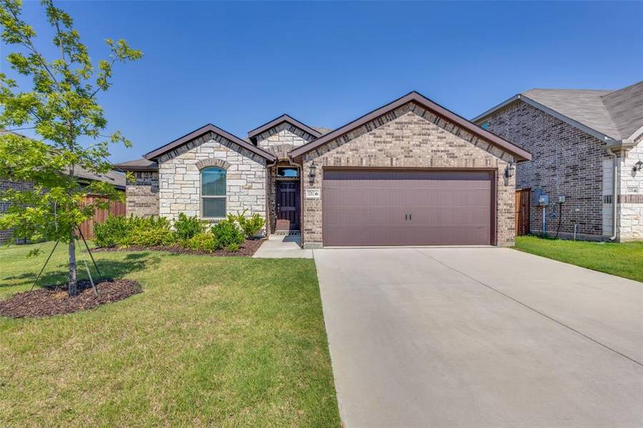 3212 Maroon Creek Road, Aubrey, TX 76227