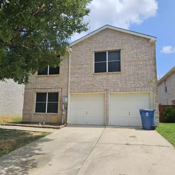 2049 Talon Drive, Lewisville, TX 75077