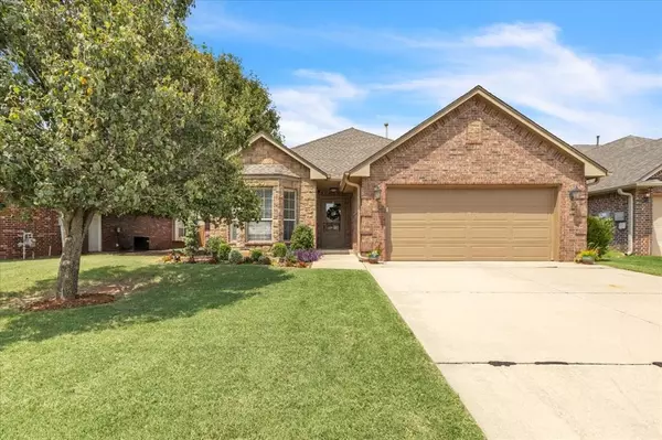 1825 Harvest Court, Edmond, OK 73003