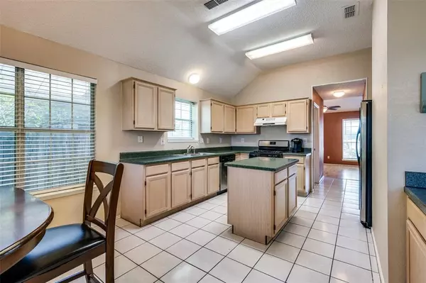 Arlington, TX 76017,5221 Tennis Villa Drive