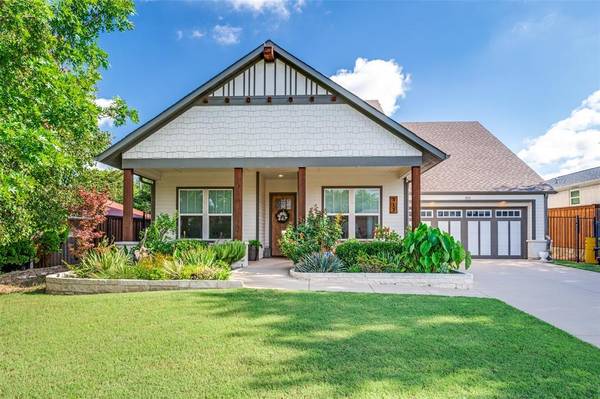 313 E 3rd Street,  Prosper,  TX 75078