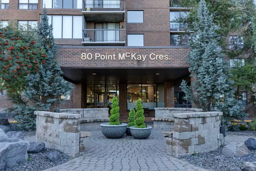 80 Point Mckay CRES NW #1505, Calgary, AB T3B 4W4