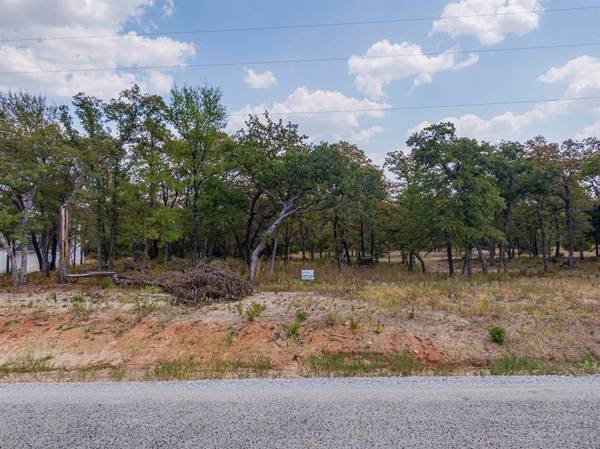 Alvord, TX 76225,320 Rolling Bend Road