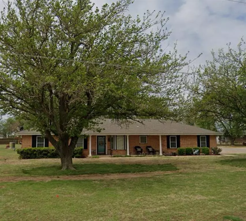 Minco, OK 73059,707 SW 10th Street