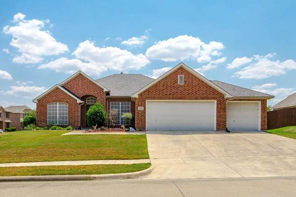 Saginaw, TX 76131,941 Hemlock Trail