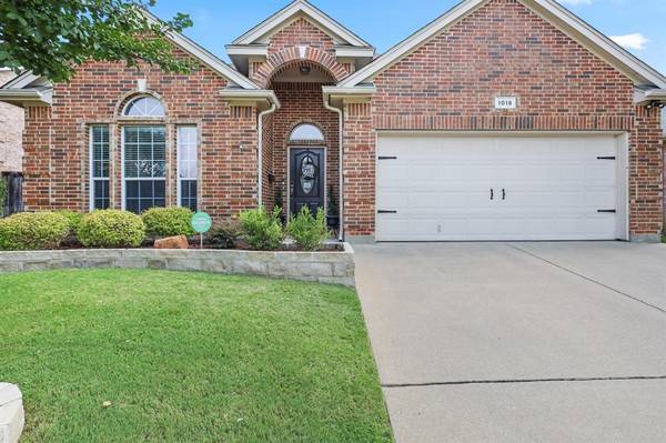 1016 Loblolly Pine Drive, Arlington, TX 76012