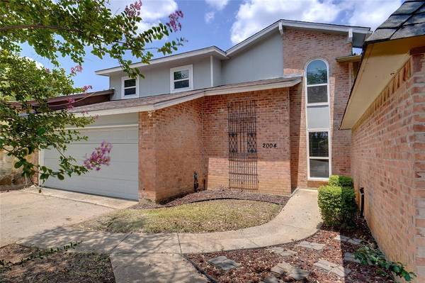 2004 Loma Verde Drive, Bedford, TX 76021