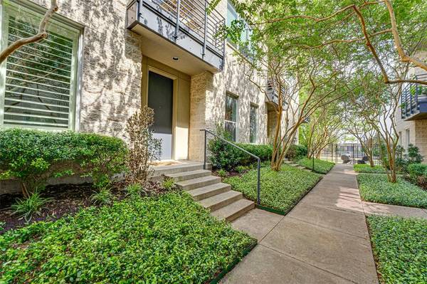 Dallas, TX 75205,4312 Mckinney Avenue #8