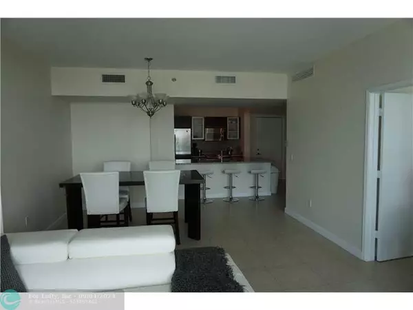 Miami, FL 33131,951 Brickell Ave  #2905