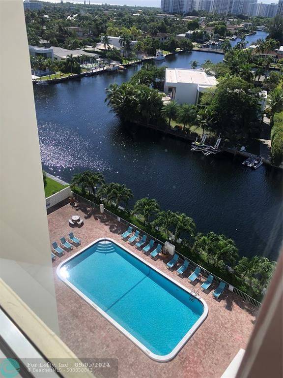 401 Golden Isles Dr  #1010, Hallandale Beach, FL 33009