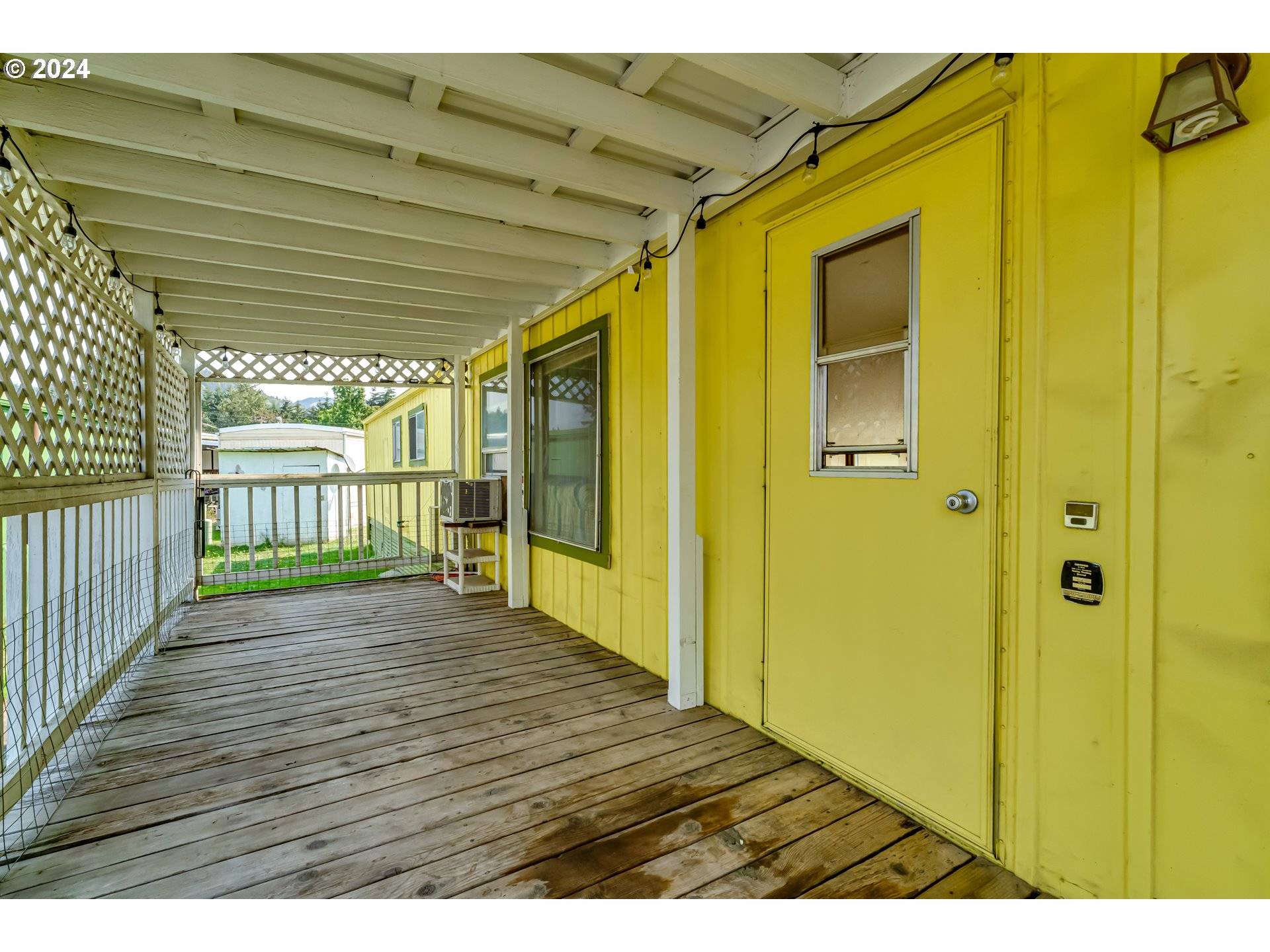 Eugene, OR 97408,3900 Coburg RD ##16