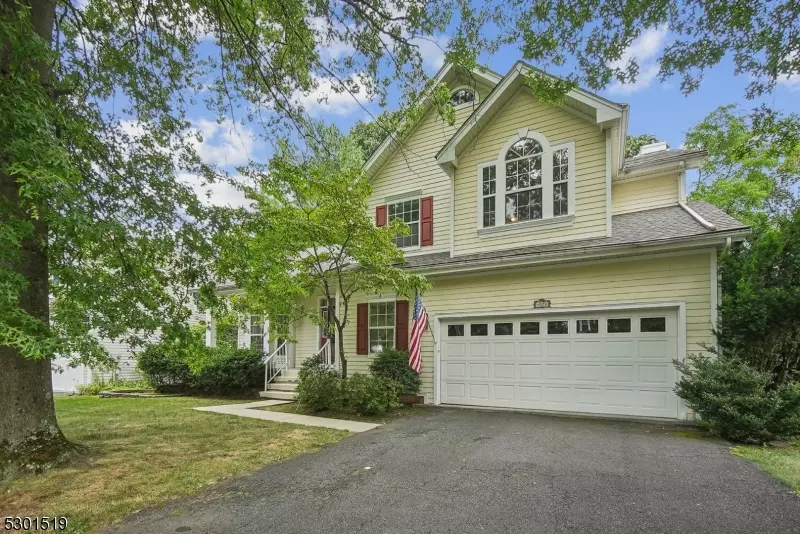 57 Huntington Rd, Bernards Twp., NJ 07920