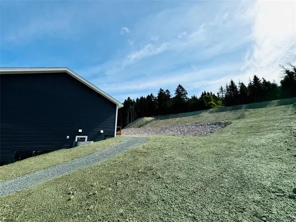 Avondale, NL A0A 1B0,135 Station Road