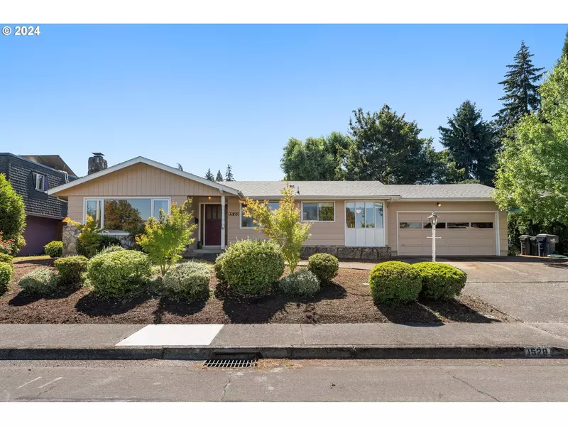 1528 W 26TH AVE, Eugene, OR 97405