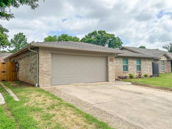 Bedford, TX 76021,717 Mountain Laurel Lane