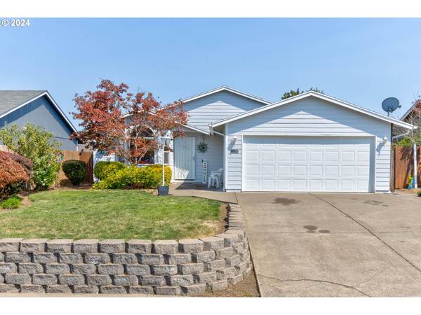 Dallas, OR 97338,1208 SE APPLESEED DR