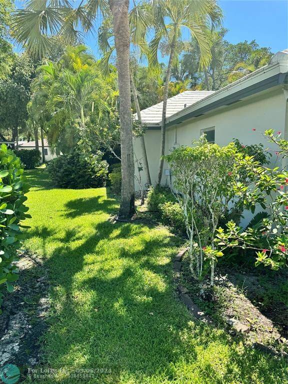 Pompano Beach, FL 33069,1023 E Cypress Dr  #1023