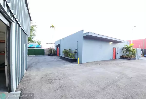 297 NW 54th St, Miami, FL 33127