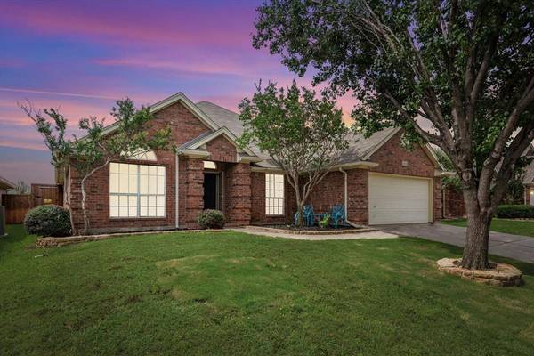 2812 Flint Rock Drive, Fort Worth, TX 76131