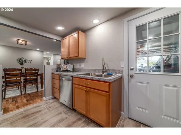 4785 CODY AVE Eugene, OR 97402