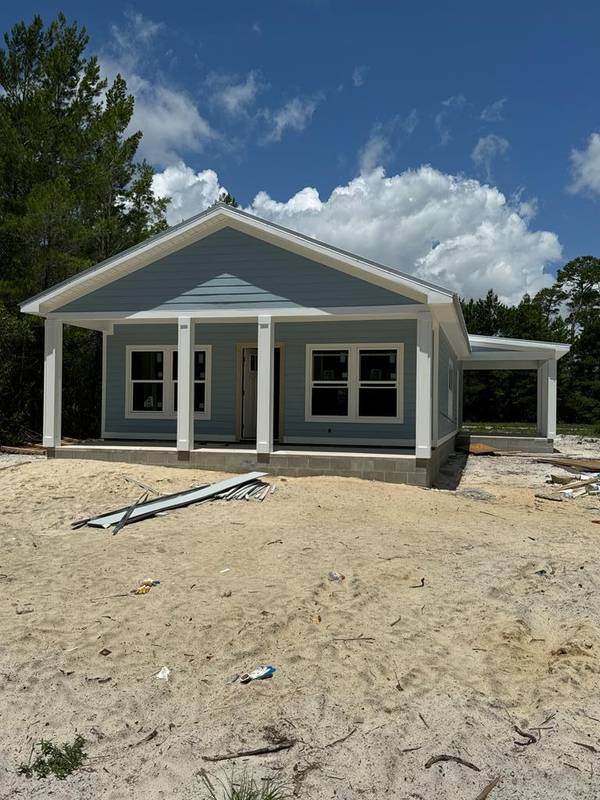 1692 Landing St, Carrabelle, FL 32322