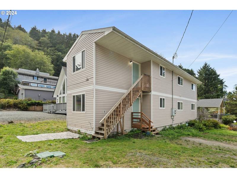 259 S JUNIPER ST, Rockaway Beach, OR 97136