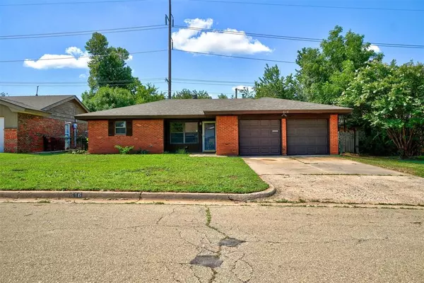 Edmond, OK 73013,616 Ridgecrest Road