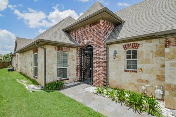 Granbury, TX 76048,718 N Avalon Court