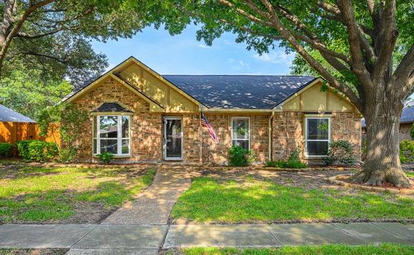 701 Sandy Creek Drive, Allen, TX 75002