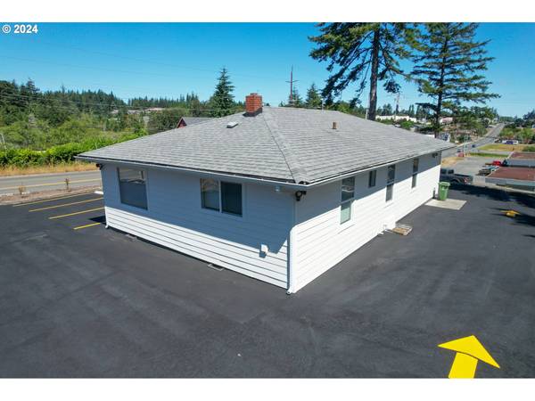 Coos Bay, OR 97420,2590 WOODLAND DR