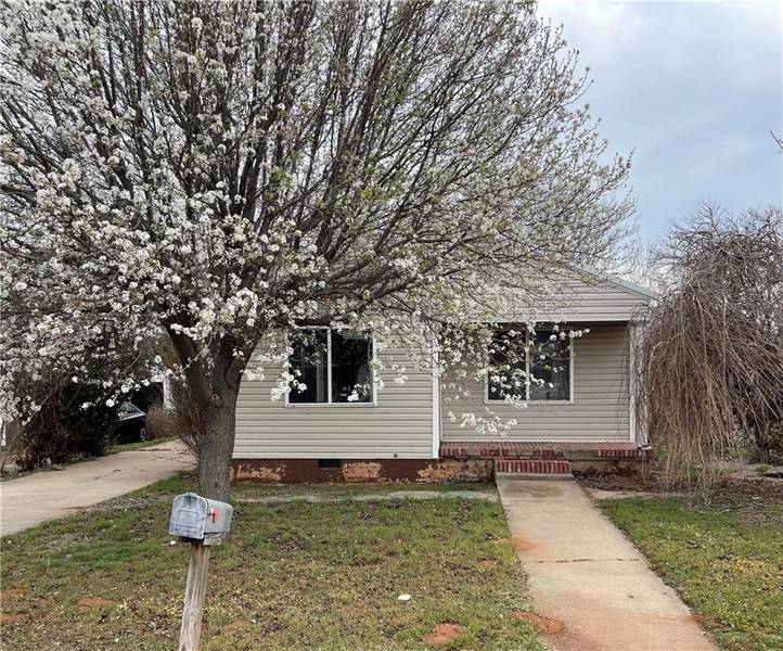 412 W 8th Street, Elk City, OK 73644