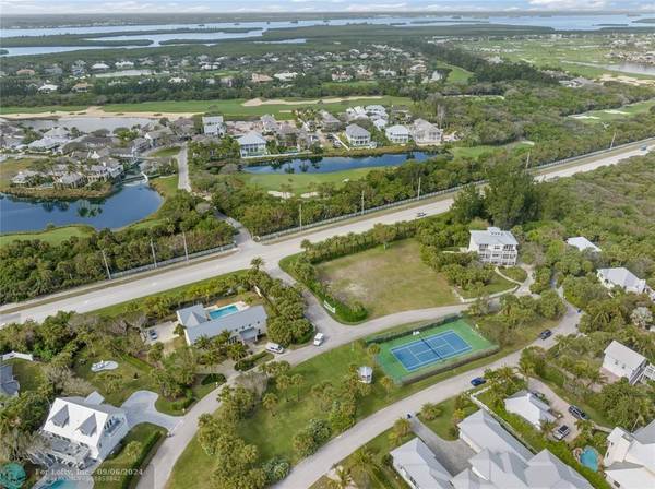 Vero Beach, FL 32963,2335 Sanderling Ln