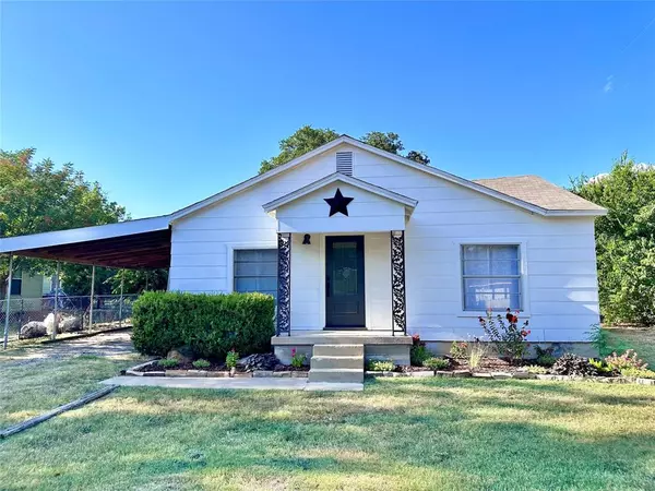 9104 Oels Street, White Settlement, TX 76108