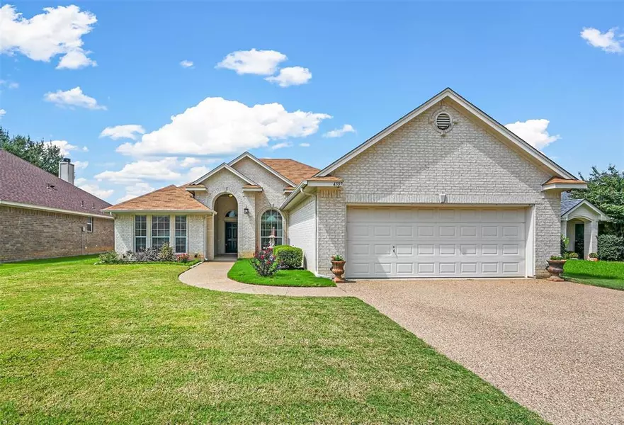 4307 Fox Court, Arlington, TX 76001