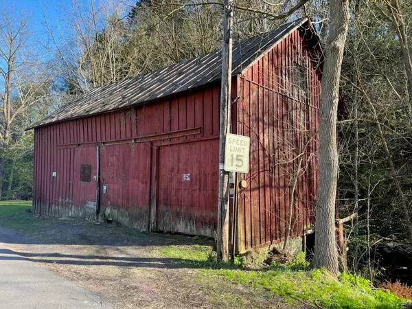 3 Creek Alley, Luzerne County, PA 18655