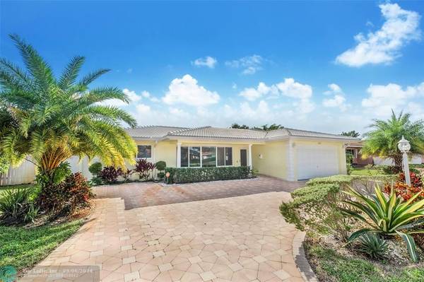 5018 Roosevelt St, Hollywood, FL 33021